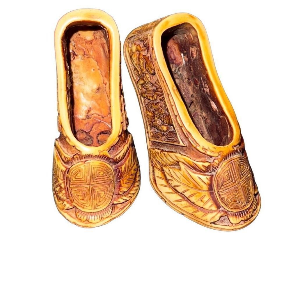 Rare Vintage Hand Carved Butterscotch Bakelite Mini Japanese Shoes